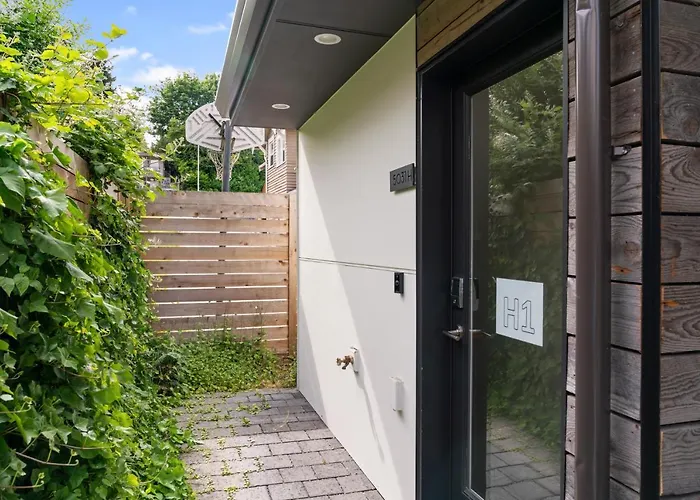 Modern Two Story Townhouse Near Light Rail