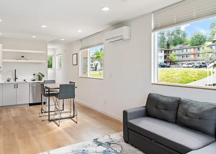 Modern Two Story Townhouse Near Light Rail